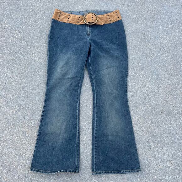 Y2K Low Rise Wide Belt Flare Leg Bareback Jeans - Picture 1 of 5